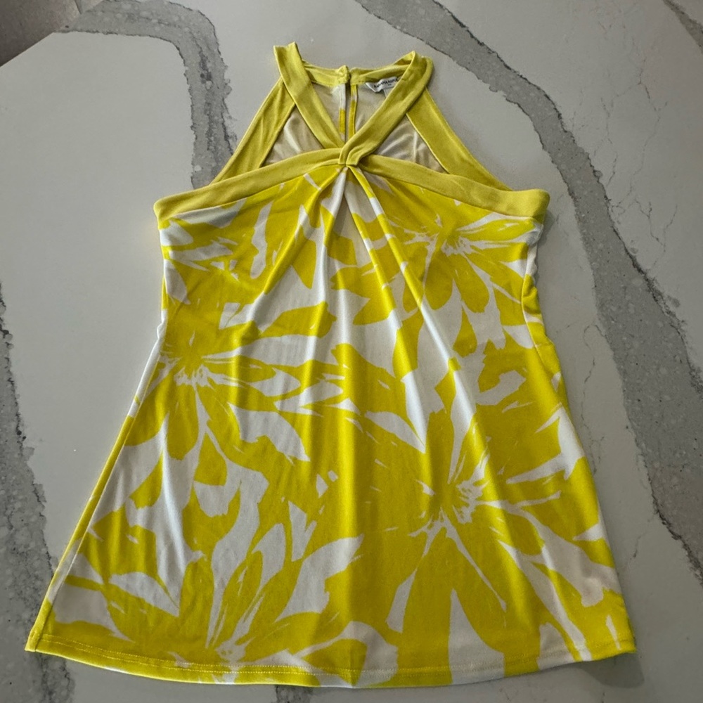 Banana Republic Yellow around the neck Tank Small
